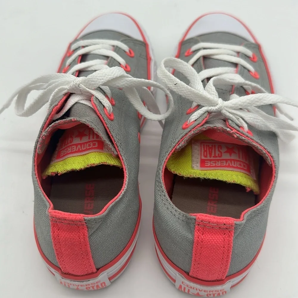 Converse All Star Chuck Taylor Girls Size 4 Double Tongue Sneaker 640578F